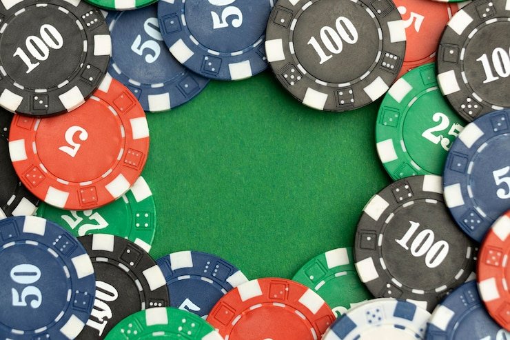 mahirqq live-dealer studios showing professional blackjack, roulette, and baccarat tables with HD cameras