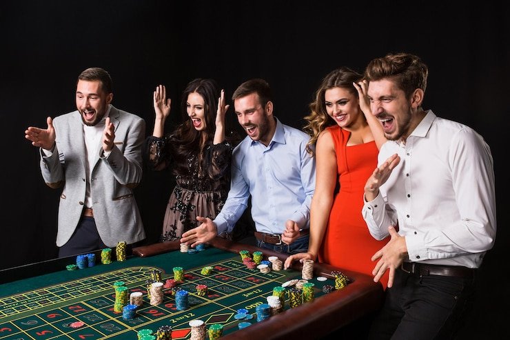 mahirqq live-dealer table with Dragon Tiger cards and betting interface